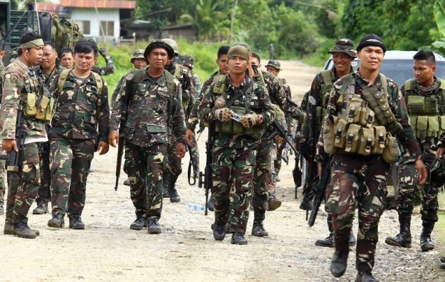 44 τζιχαντιστές της οργάνωσης Ισλαμικό Κράτος σκότωσε ο στρατός των Φιλιππίνων