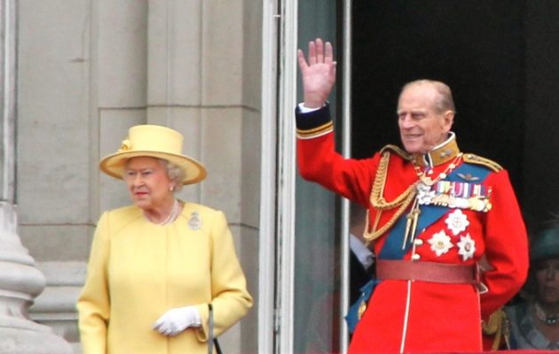 Ο 96χρονος σύζυγος της βασίλισσας Ελισάβετ εκτάκτως στο νοσοκομείο τη νύχτα