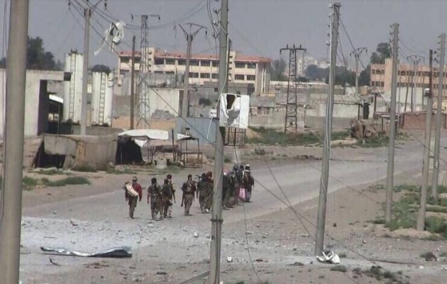 Οι Κούρδοι (SDF) μπήκαν στην “πρωτεύουσα” του ISIS πόλη Ράκα – Απελευθέρωσαν την πρώτη συνοικία