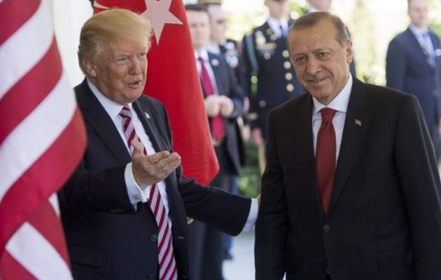 Μίλησαν στο τηλέφωνο Τραμπ και Ερντογάν – Ο Λευκός Οίκος δεν έδωσε λεπτομέρειες