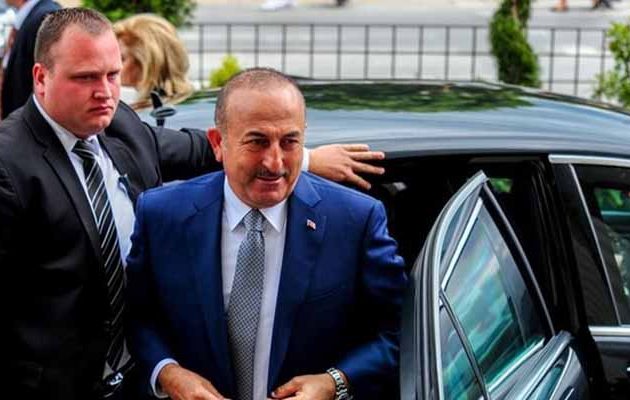 Σε ταραχή ο Τσαβούσογλου – Δίχως διπλωματία και δίχως θέσεις καταρρέει και απειλεί την Κύπρο