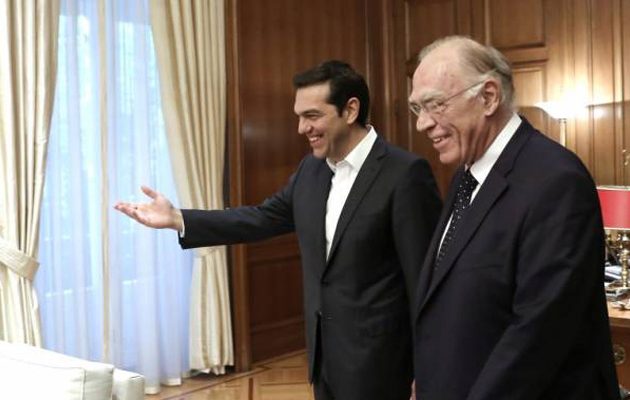 Τσίπρας σε Λεβέντη: Η συμφωνία για την έξοδο στις αγορές έγινε – Μένει το Κυπριακό