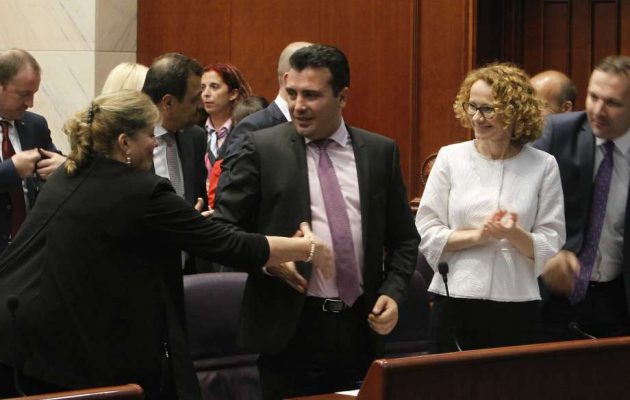 Είναι επίσημο: Ο Ζόραν Ζάεφ είναι ο νέος πρωθυπουργός των Σκοπίων