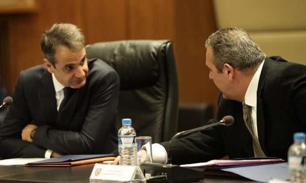 Το πλάνο Μητσοτάκη για πλήρη έλεγχο της ΝΔ και ο κρυφός λόγος της επίθεσης στον Καμμένο