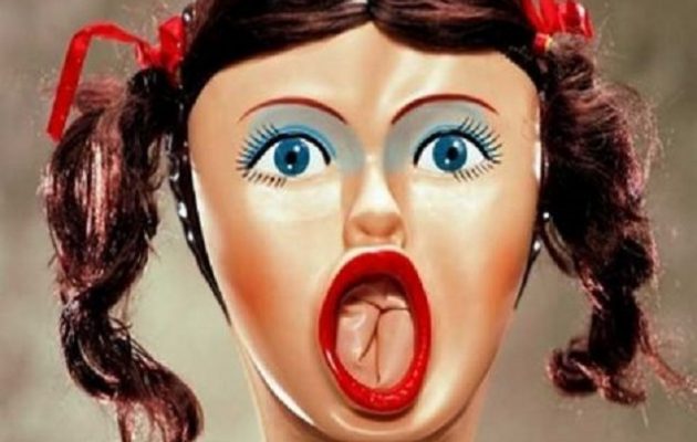 Φύλακας σχολείου και εκκλησίας καταδικάστηκε γιατί είχε στην κατοχή του παιδική κούκλα του σεξ