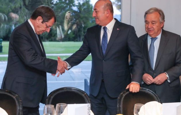 Δεν είναι καλά ο Τσαβούσογλου! Έκανε μοντάζ τον Αναστασιάδη να του… υποκλίνεται! Ο Τούρκος ΥΠΕΞ σε νευρικό κλονισμό