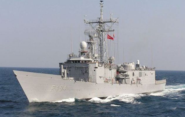 Τη φρεγάτα Gökçeada έστειλαν οι Τούρκοι στην κυπριακή ΑΟΖ να “παρακολουθεί” το γεωτρύπανο