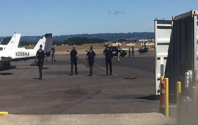 ΗΠΑ: Άνδρας φορώντας μάσκα προσπάθησε  να κλέψει ελικόπτερο μέσα από αεροδρόμιο