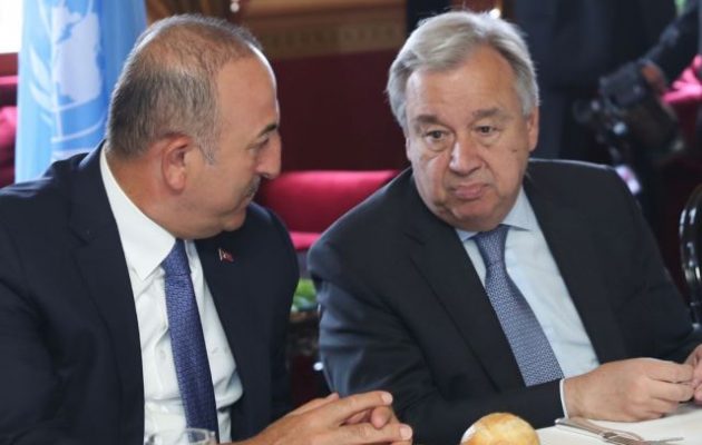 Ο Τσαβούσογλου έβγαλε τρελό τον Γ.Γ. του ΟΗΕ: “Δεν σου είπα ποτέ ότι θα φύγουμε από την Κύπρο”