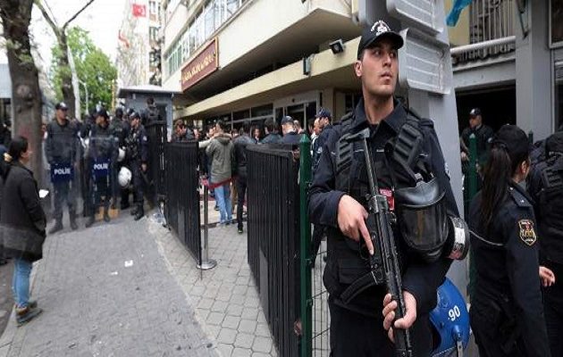 Τουρκία: Ένοπλος σκότωσε αστυνομικό και τραυμάτισε δικηγόρο μέσα σε δικαστήριο στην Προύσα
