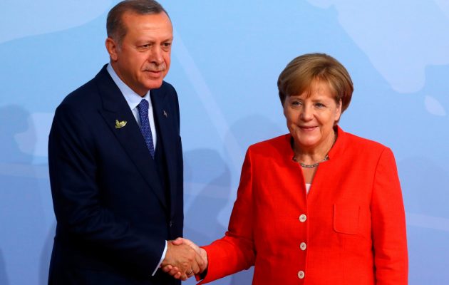 Το 81% των Γερμανών θεωρεί τη Μέρκελ “υπερβολικά ανεκτική” απέναντι στην Τουρκία
