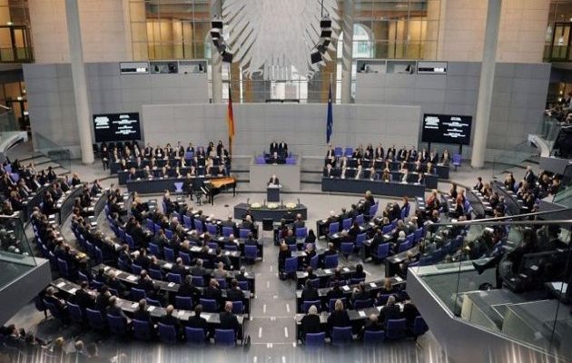 DW: Δύσκολη αποστολή ο μεγάλος συνασπισμός στη Γερμανία – Θέτουν όρους οι Σοσιαλδημοκράτες