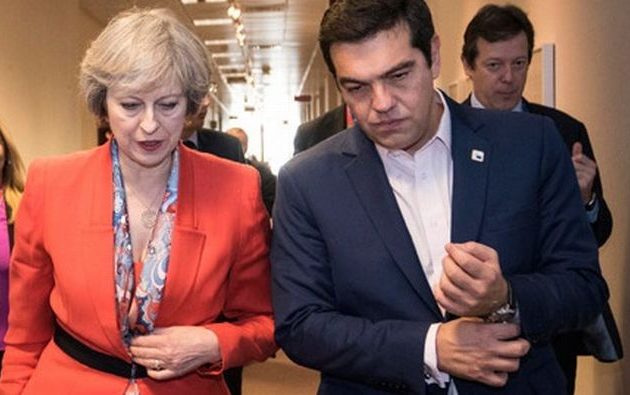 “Δίκαιη και βιώσιμη λύση του Κυπριακού” συμφώνησαν Τσίπρας και Μέι