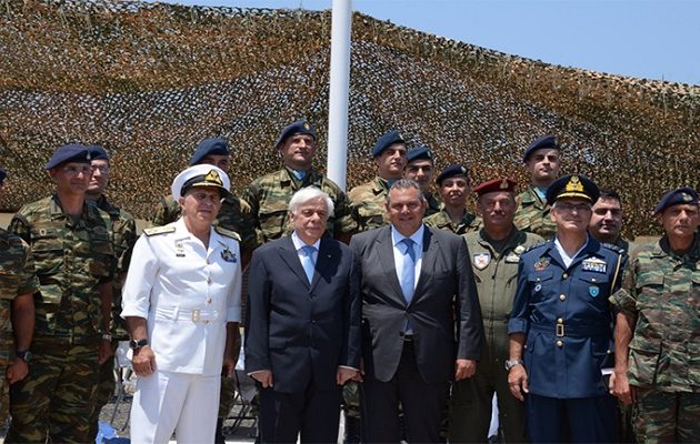 Τουρκική πρόκληση: “Παρενόχλησαν” τον Παυλόπουλο όσο εκείνος βρισκόταν εν πτήσει