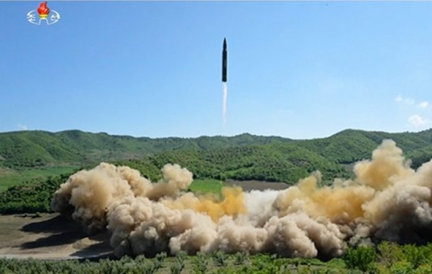 Αμερικανός ειδικός: Ο πύραυλος της Β. Κορέας μπορεί να χτυπήσει ακόμη και τη Ν. Υόρκη
