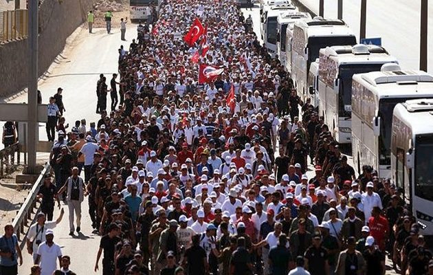 Έφθασε στην Κωνσταντινούπολη η πορεία διαμαρτυρίας κατά του Ερντογάν