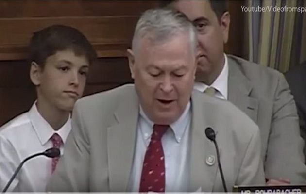 Ρεπουμπλικανός γερουσιαστής ρώτησε τη NASA αν υπήρχαν εξωγήινοι (βίντεο)