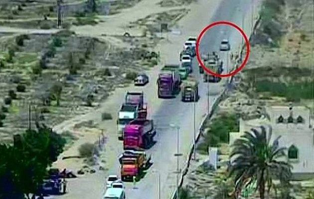 Τανκ πατάει αυτοκίνητο παγιδευμένο με εκρηκτικά στην Αίγυπτο (βίντεο)