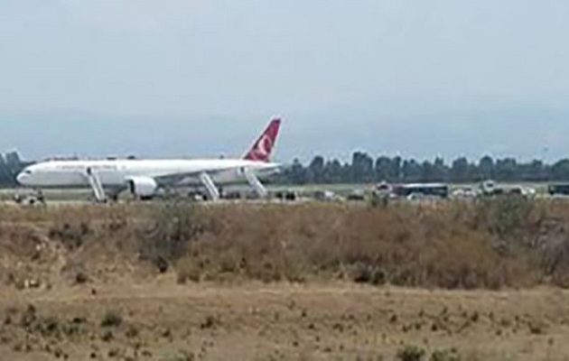 Απειλή για βόμβα σε τουρκικό Boeing – Αναγκαστική προσγείωση σε αεροδρόμιο της Αλγερίας
