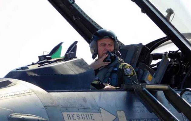 Ο Α/ΓΕΑ πέταξε με F-16 και έστειλε μήνυμα στην Τουρκία: Θα καούν όσοι παίζουν με τα σπίρτα
