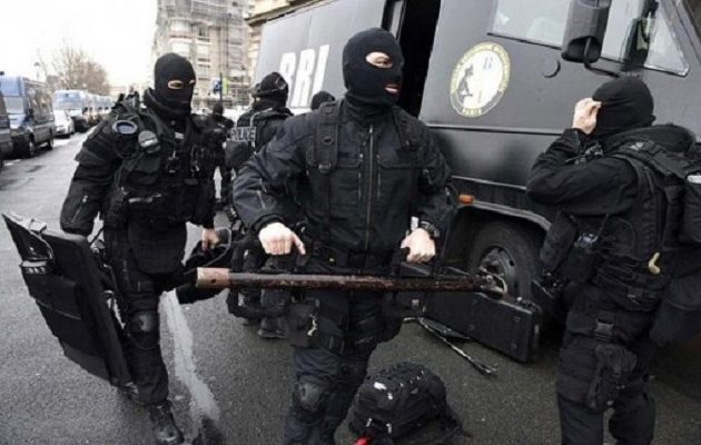 Εκτοξευτή ρουκετών σε σπίτι στη Λυών βρήκε η αντιτρομοκρατική