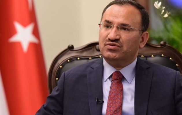 Ο Τούρκος αντιπρόεδρος κατηγόρησε τη Γερμανία ότι υποστηρίζει την “τρομοκρατία”