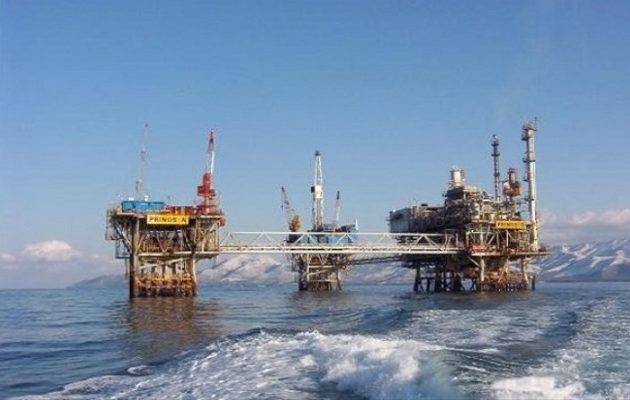 Οι ενεργειακοί κολοσσοί επανακάμπτουν στα ορυκτά καύσιμα στην Ευρώπη