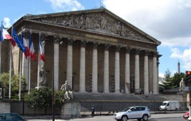 Η γαλλική Βουλή ενέκρινε νομοσχέδιο για οικονομική εκκαθάριση της πολιτικής σκηνής της χώρας