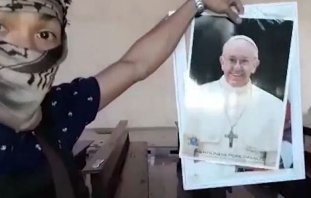 Τζιχαντιστές απειλούν να σκοτώσουν τον Πάπα – Άπιστοι θα έρθουμε στη Ρώμη (βίντεο)