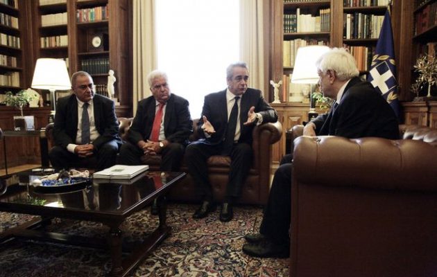 Παυλόπουλος: Καθοριστική για την αγορά η σημασία των επιμελητηρίων