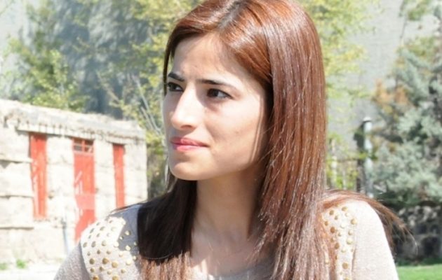 Οι Τούρκοι συνέλαβαν 29χρονη Κούρδισσα δήμαρχο – Οδηγήθηκε στη φυλακή με το δίχρονο παιδί της