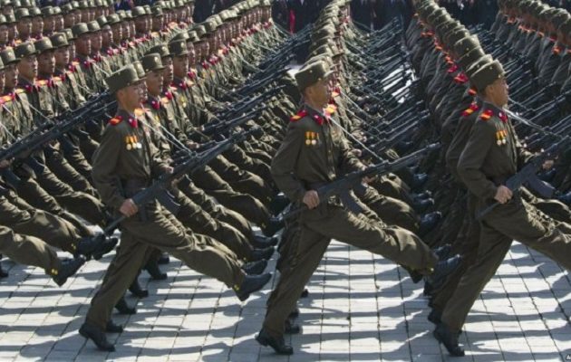 Πέντε εκατομμύρια εθελοντές θα ενταχθούν στις ένοπλες δυνάμεις της Β. Κορέας