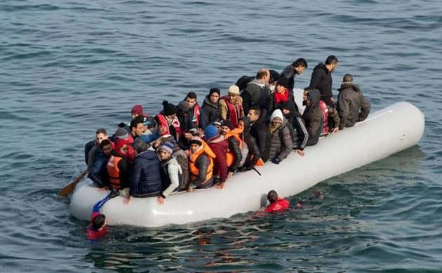 100 αγνοούμενοι μετανάστες σε ναυάγιο ανοιχτά της Λιβύης  