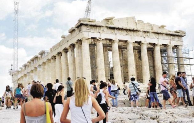 Πάνω από 13 εκατομμύρια τουρίστες στην Ελλάδα το πρώτο επτάμηνο του έτους