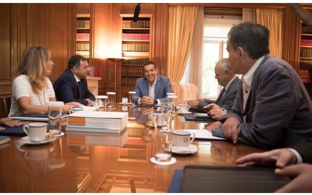 Τσίπρας προς ΕΣΕΕ: Να ξαναχτιστεί η μικρομεσαία επιχείρηση σε πιο υγιή βάση