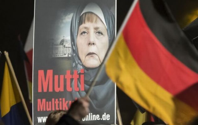 Σοβαρές ανησυχίες για περαιτέρω άνοδο του εθνικιστικού AfD στη Γερμανία – “Θα καταδιώξουμε τη Μέρκελ”