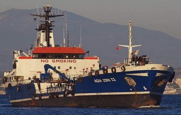 Αποκάλυψη: Δεν είχε πιστοποιητικό αξιοπλοΐας το πλοίο που «μαύρισε» το Σαρωνικό