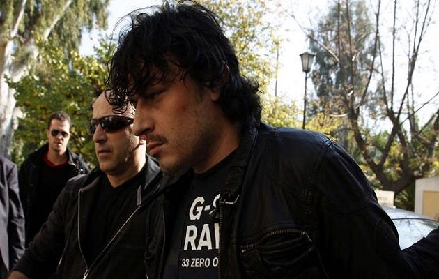 O Aλκέτ Ριζάι μάζεψε χρήματα μέσα στη φυλακή για 8χρονη  που πάσχει από καρκίνο