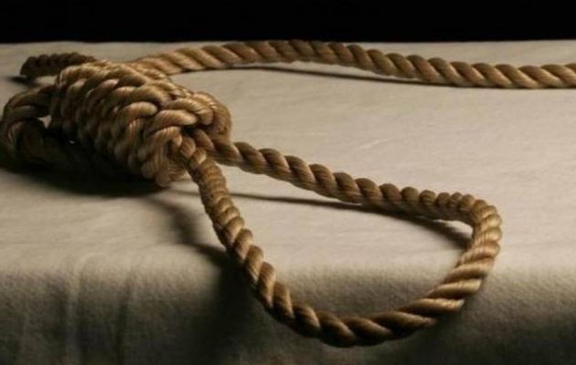 Απαγχονισμός – μυστήριο νεαρού σε πεζογέφυρα της Θεσσαλονίκης