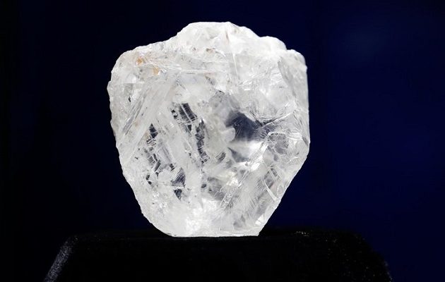 Το μεγαλύτερο διαμάντι στον κόσμο πουλήθηκε έναντι 44 εκατ. ευρώ (φωτο)