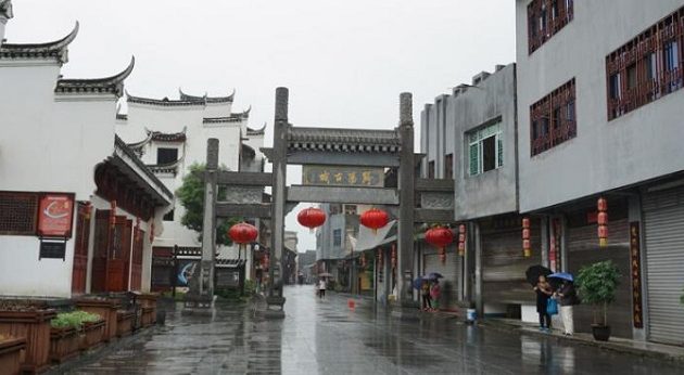 Σε συναγερμό περιοχές της Κίνας λόγω του τυφώνα Ταλίμ