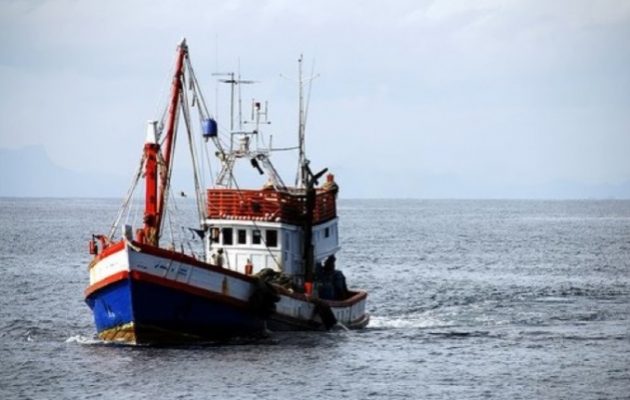 Οι Ιταλοί θέλουν να ορίσουν ΑΟΖ με την Ελλάδα αλλά δεν αφήνουν οι… ψαράδες