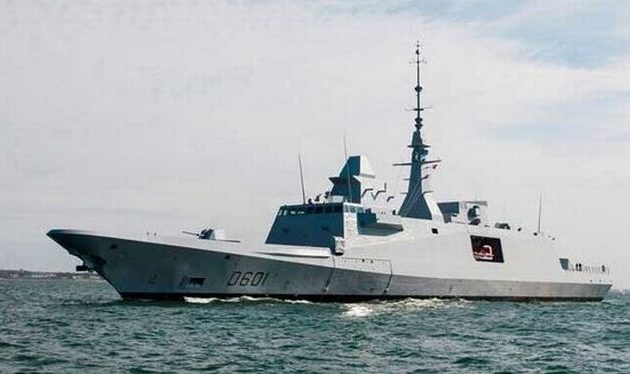 Η Αίγυπτος παρέλαβε την πρώτη από τις τέσσερις υπερσύγχρονες φρεγάτες που παρήγγειλε από τη Γαλλία