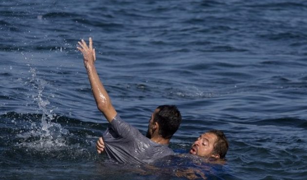 Τέσσερις πρόσφυγες νεκροί και 20 αγνοούμενοι σε ναυάγιο ανοιχτά του Μαρμαρά