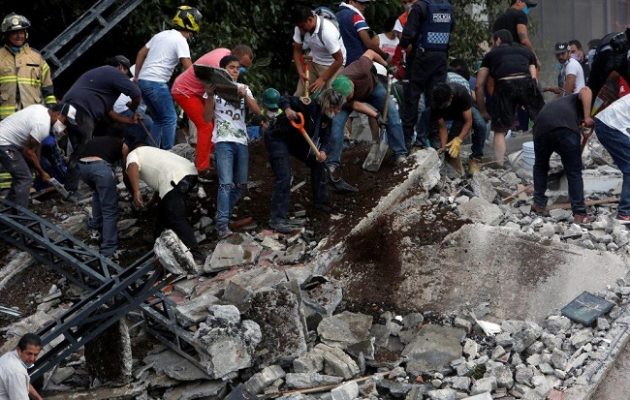 Εξανεμίζονται οι ελπίδες στο Μεξικό – Στους 272 επισήμως οι νεκροί
