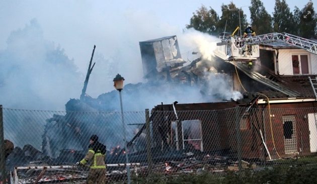 Εμπρησμός σε τζαμί στη Σουηδία – Καταστράφηκε ολοκληρωτικά (φωτο)
