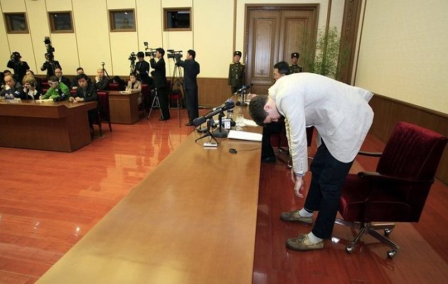 Σοκαριστικές αποκαλύψεις των γονιών ενός Αμερικανού φοιτητή που φυλακίστηκε στη Βόρεια Κορέα