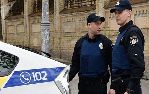 Έκρηξη βόμβας στο μνημείο Πεσόντων Αλεξιπτωτιστών στην ουκρανική πόλη Λουγκάνσκ