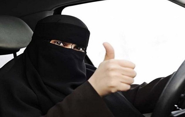 Ο βασιλιάς Σαλμάν της Σ. Αραβίας επιτρέπει πλέον στις γυναίκες να οδηγούν