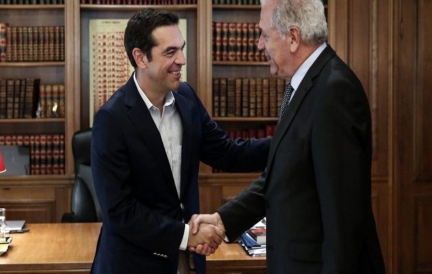 Eύσημα Αβραμόπουλου για το προσφυγικό: Η κατάσταση στην Ελλάδα έχει βελτιωθεί